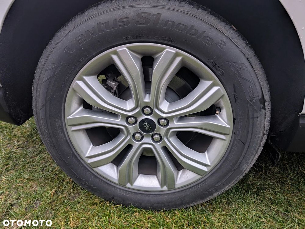 Ford Edge 2.0 EcoBlue Bi-Turbo 4x4 Titanium - 24