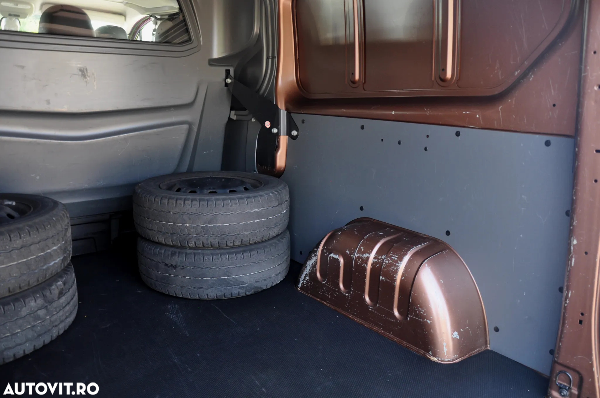 Renault Trafic - 11