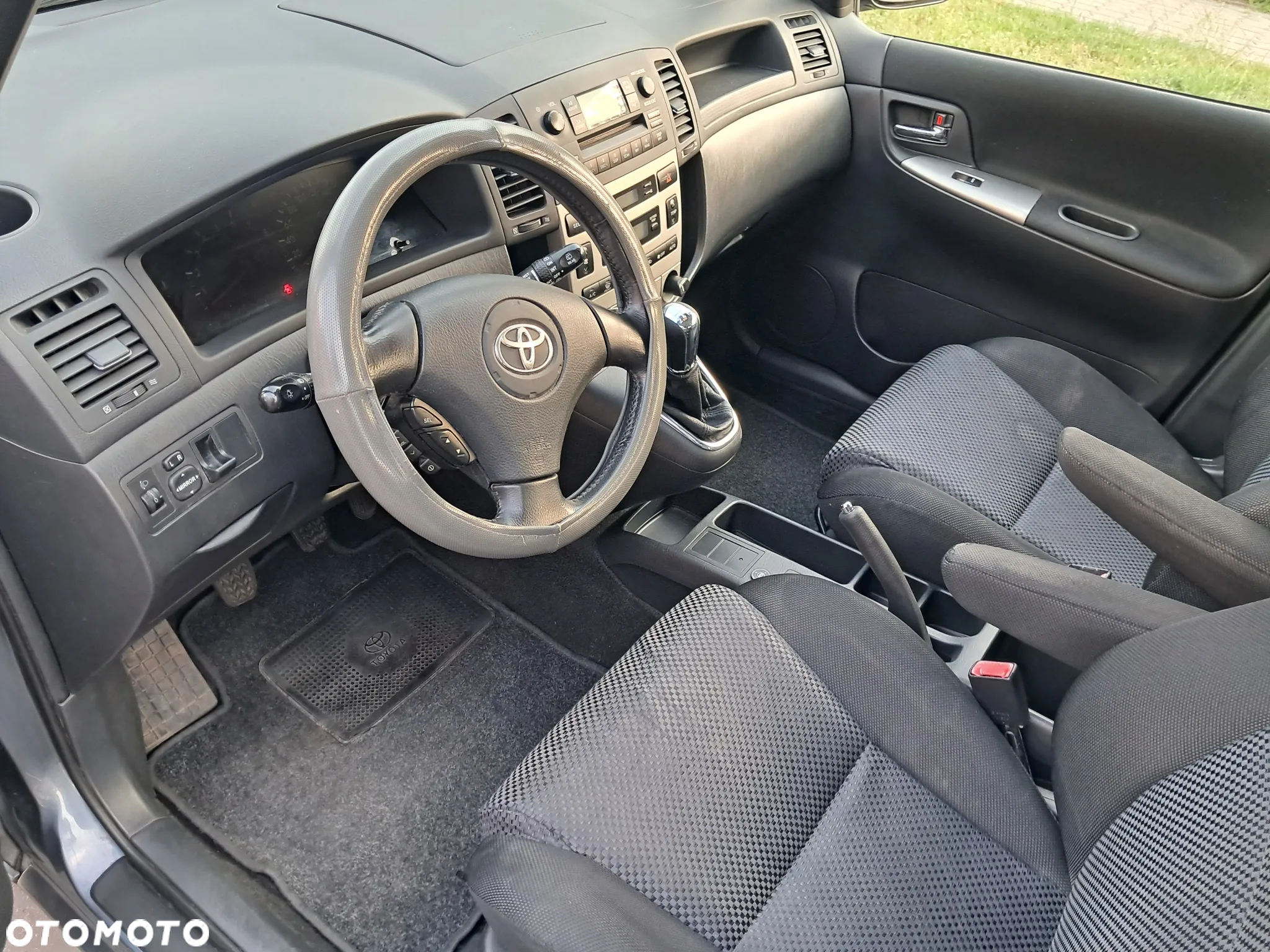 Toyota Corolla Verso 1.6 - 13
