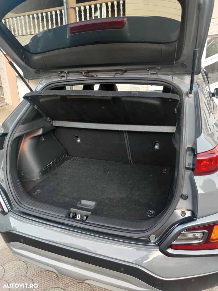 Hyundai KONA - 6