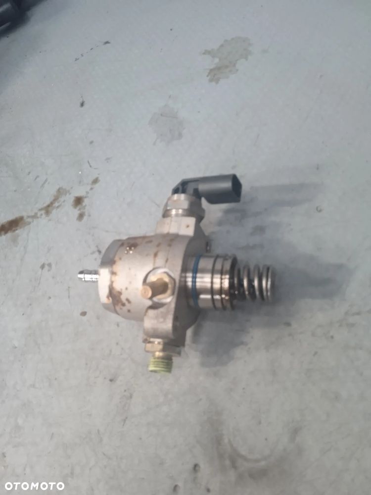 Pompa paliwa 2.0TSI 06L127025R - 2