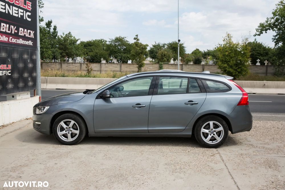 Volvo V60 D2 Geartronic Kinetic - 9