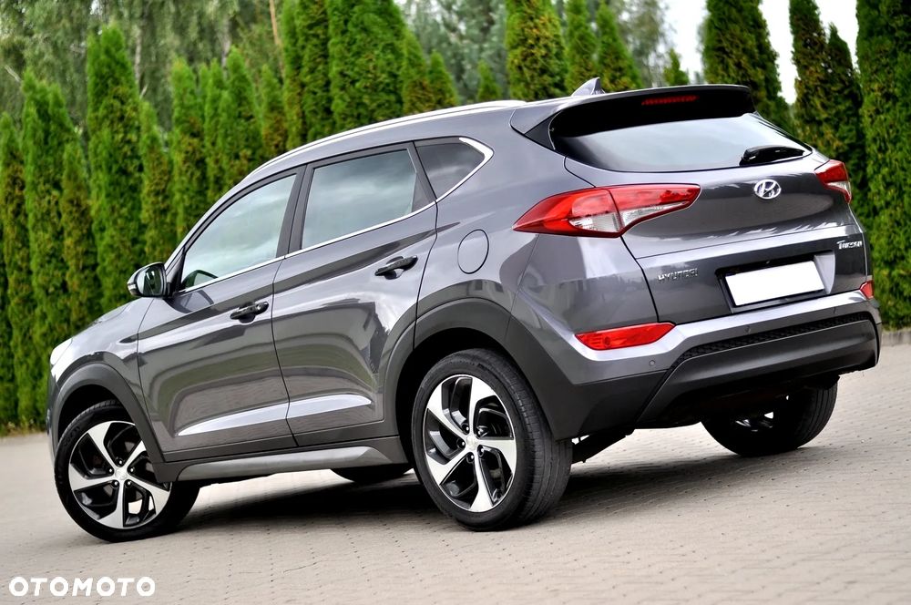 Hyundai Tucson 1.7 CRDI BlueDrive Style 2WD - 9
