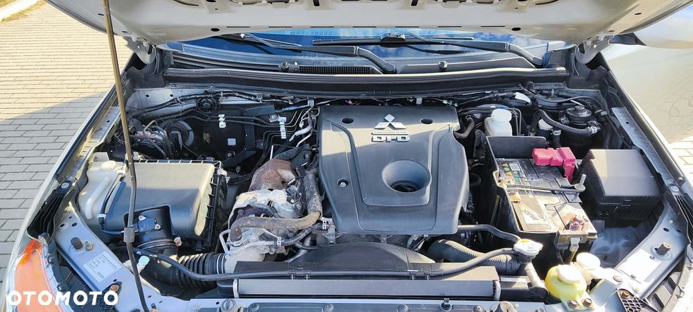 Mitsubishi L200 Pick Up 4x4 S&S Double Cab Basis - 16