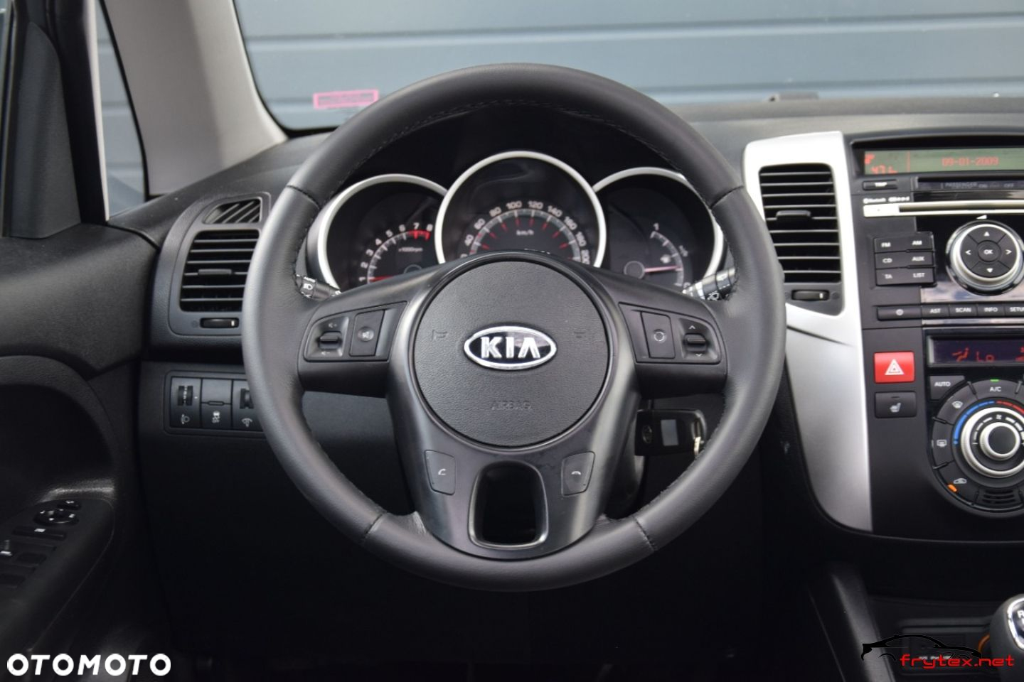 Kia Venga - 29