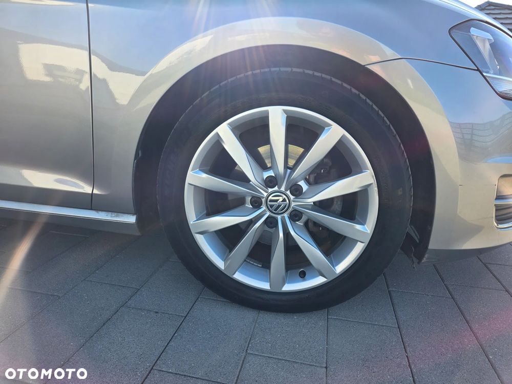 Volkswagen Golf 1.4 TSI BMT Highline - 17