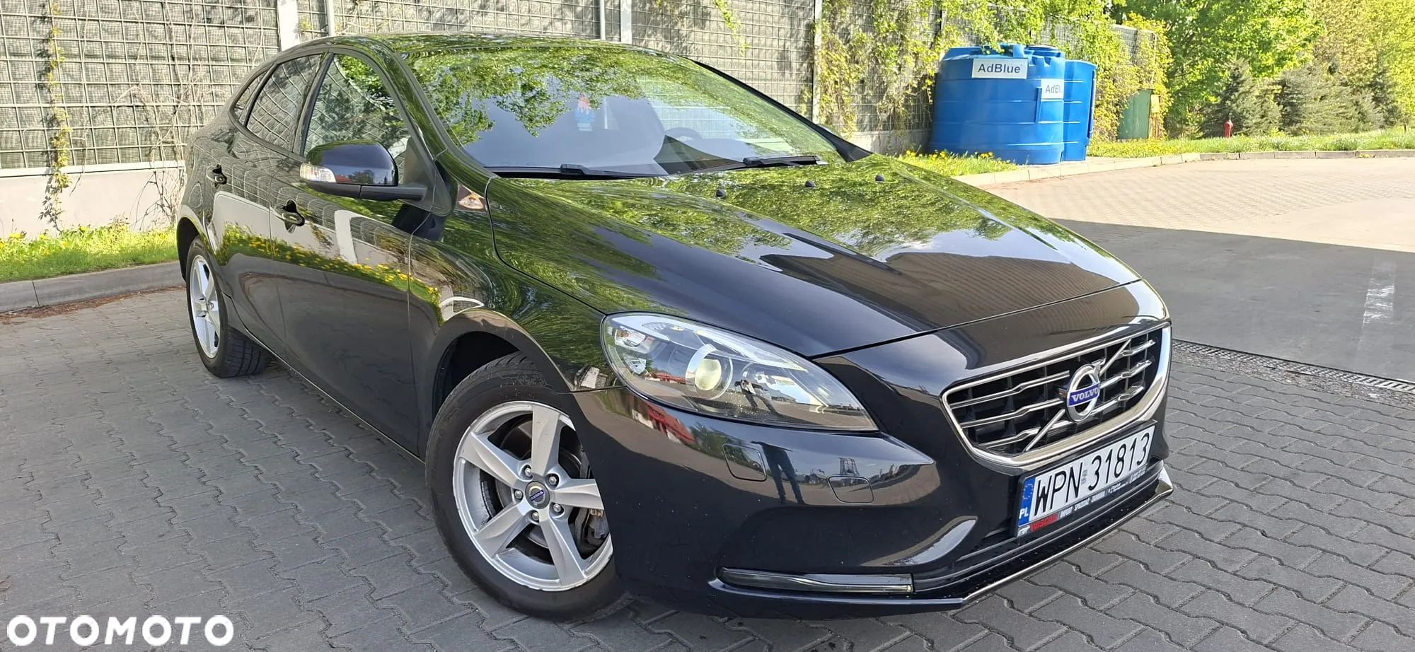 Volvo V40 D4 Drive-E Momentum - 1