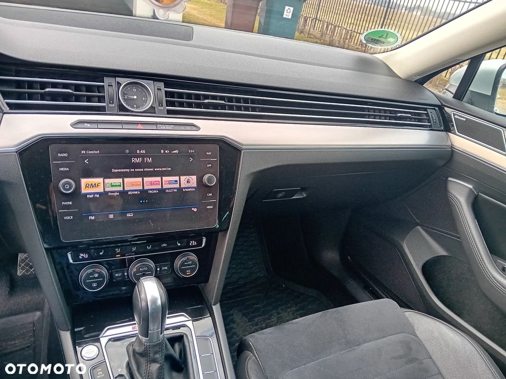 Volkswagen Passat 2.0 TDI Bi-Turbo BMT 4Mot Highline DSG - 10