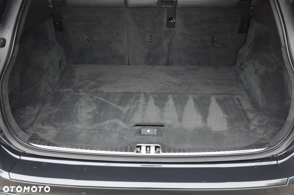 Volvo XC 60 D4 AWD R-Design Summum - 40