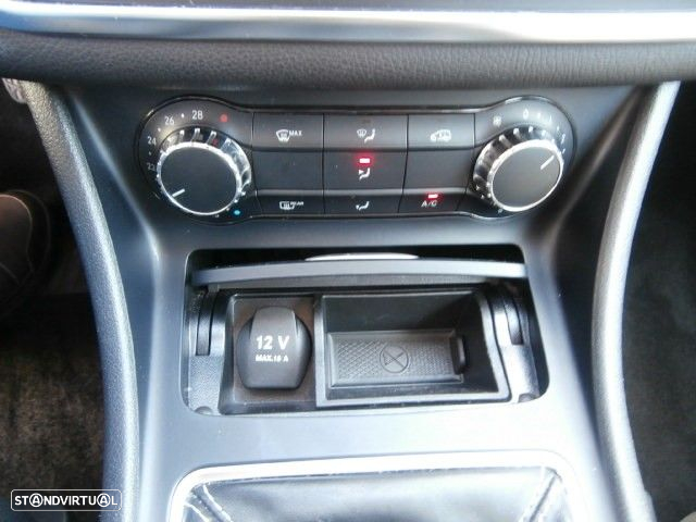 Mercedes-Benz GLA 180 CDi Style - 16