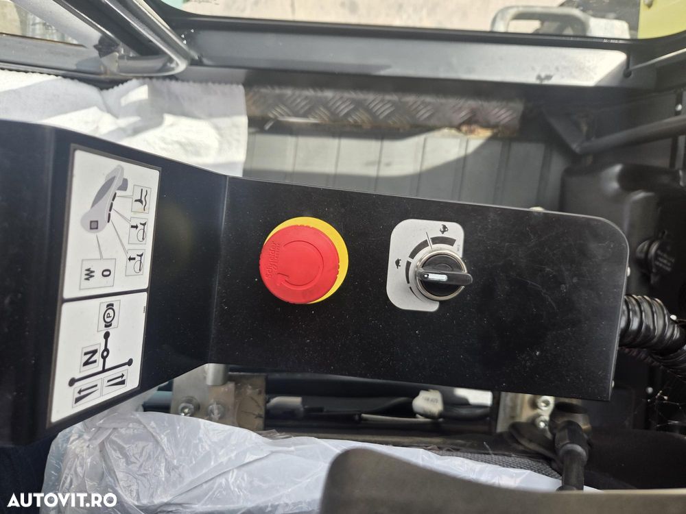 Ammann ASC110, 2018, 445h, Masa operationala 15tone, latime tambur 2,1m, lungime totala 5,7m, motor 115KW, posibilitate leasing 3 ani, STARE FOARTE BUNA-65.900 EUR+Tva - 14