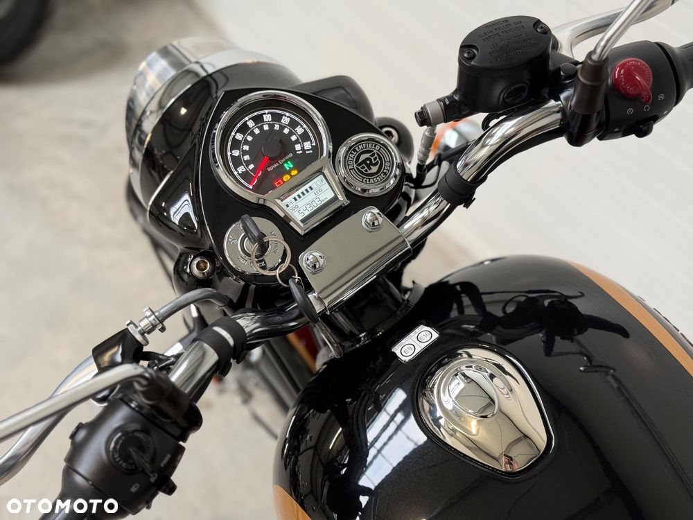 Royal Enfield Classic - 28