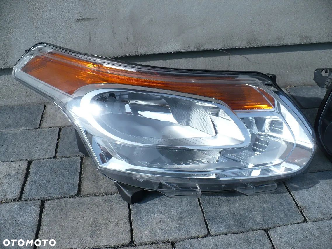 C3 PICASSO 08-17 LAMPA PRAWA ORYGINAL HELLA EUR. - 1