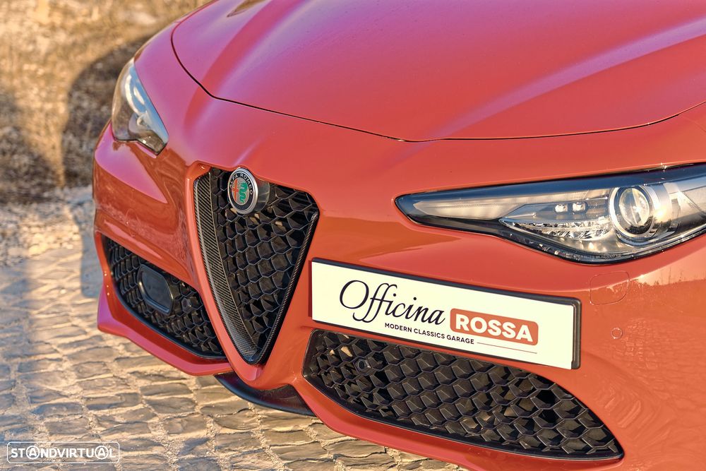 Alfa Romeo Giulia 2.0 T Estrema Q4 AT8 - 20