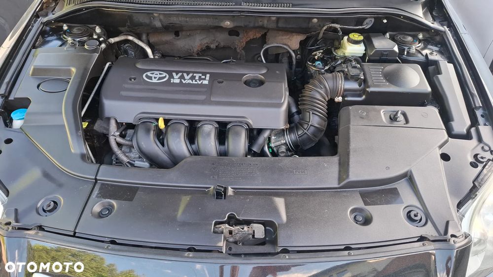 Toyota Avensis 1.8 VVT-i Sol Premium - 16