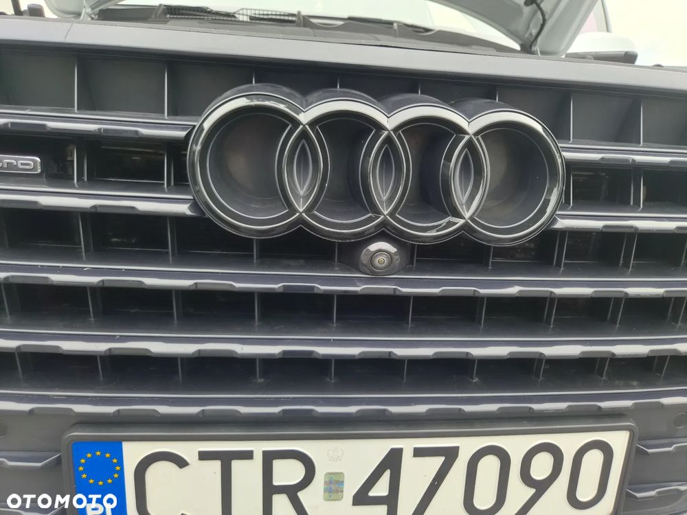 Audi Q7 - 12