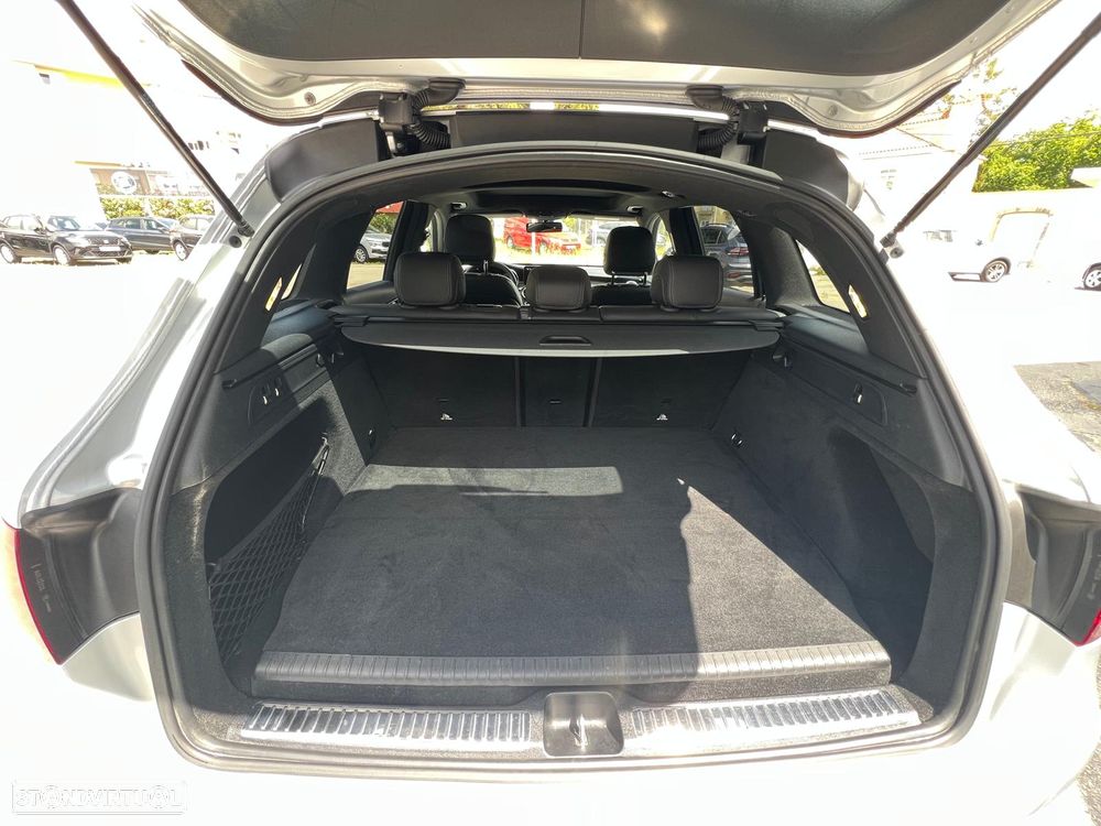 Mercedes-Benz GLC 300 e 4Matic - 9