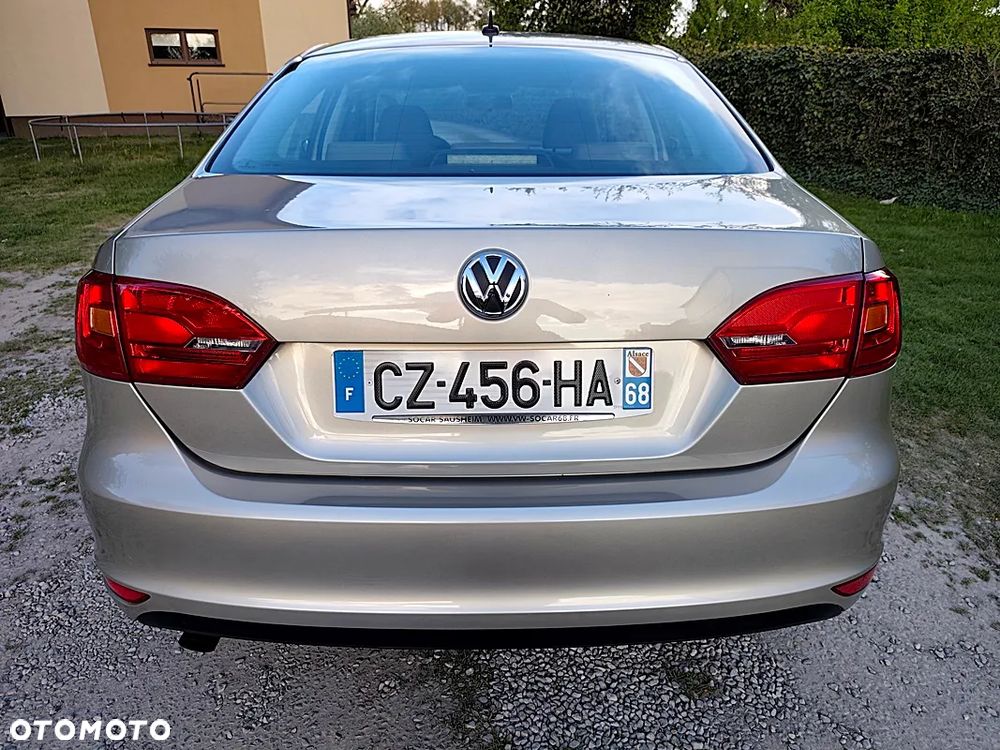 Volkswagen Jetta 1.2 TSI BlueMotion Technology Trendline - 4