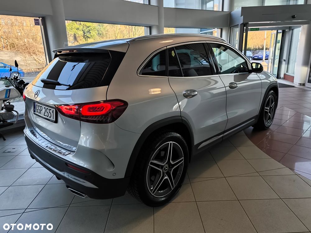 Mercedes-Benz GLA 200 AMG Line - 6
