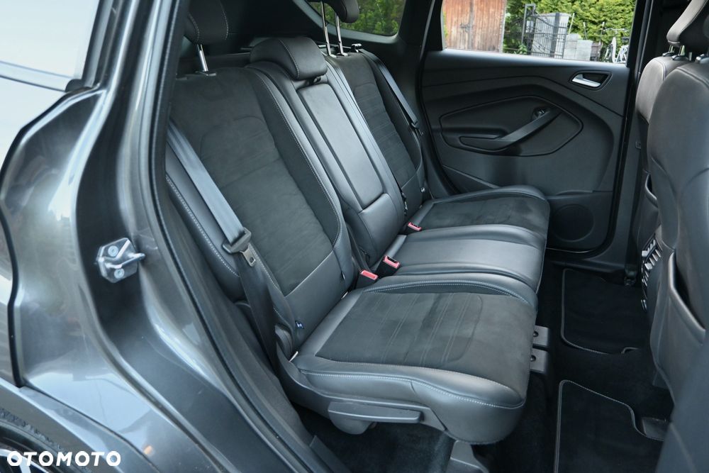 Ford Kuga 2.0 TDCi 4x4 ST-Line - 27
