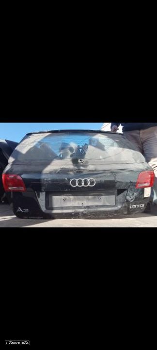 Tampa da mala Audi A3 8P - 1