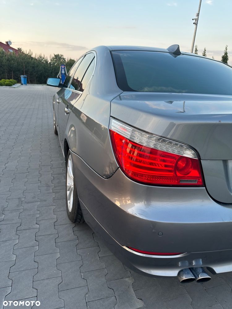 BMW Seria 5 525xd - 7