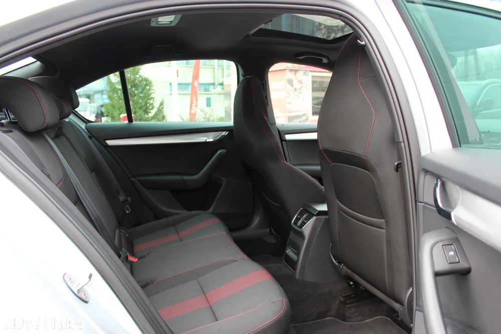 Skoda Octavia - 14