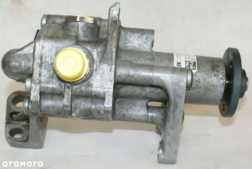 POMPA WSPOMAGANIA BMW E70 X5 3.0SI 6781004 - 2