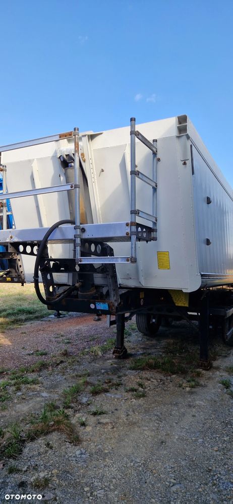 Schmitz Cargobull 24m3 - 27m3/ 2008-2012 - 4