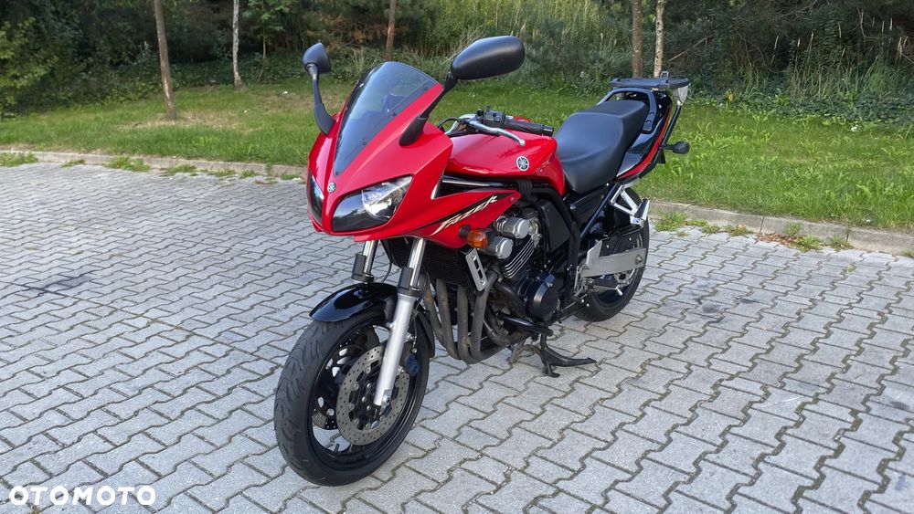 Yamaha FZS - 1