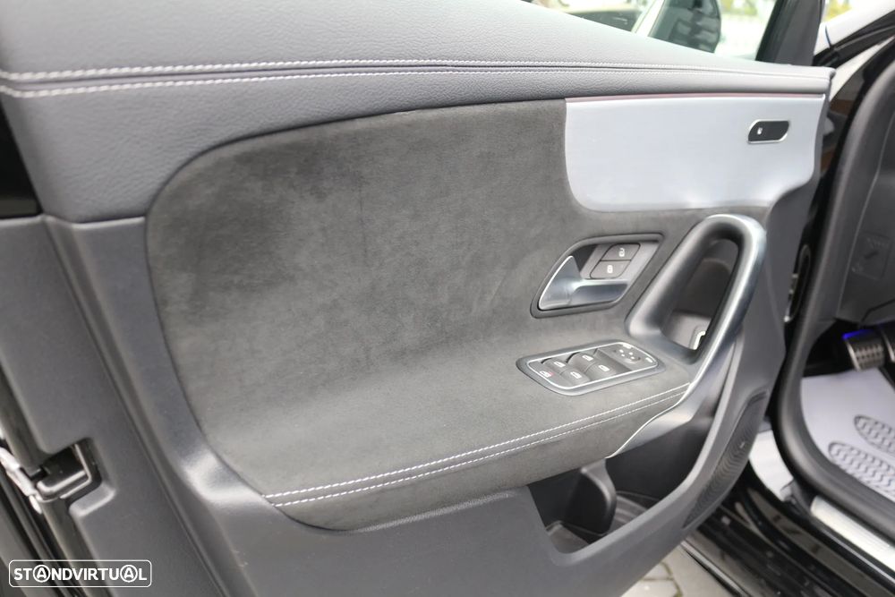 Mercedes-Benz A 250 e 8G-DCT AMG Line - 22