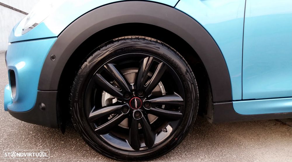 MINI 5 Portas Cooper D 4Business - 31