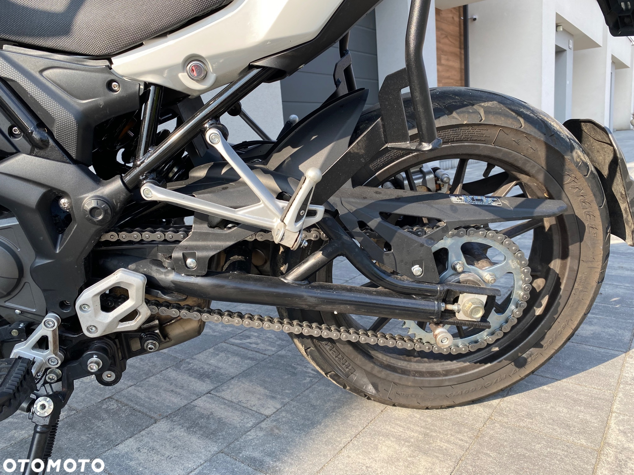 Benelli TRK 502 - 10