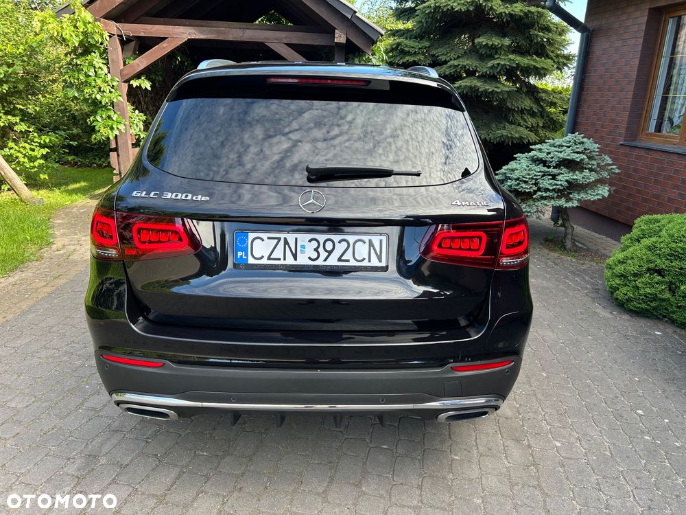 Mercedes-Benz GLC 300 de 4Matic 9G-TRONIC AMG Line Plus - 15