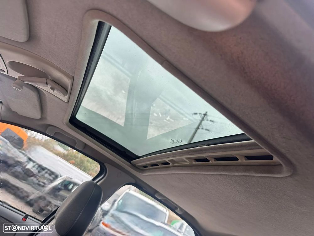 Opel Corsa C 1.2 Gasolina 75 cv  55 kW 2000 - 2009 Z 12 XE para peças - 6