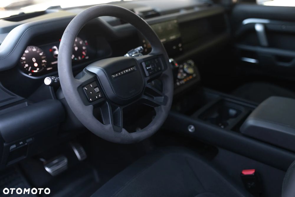 Land Rover Defender 110 5.0 P525 V8 - 17