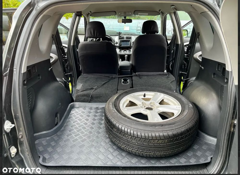 Toyota RAV4 2.0 VVT-i Luna - 29