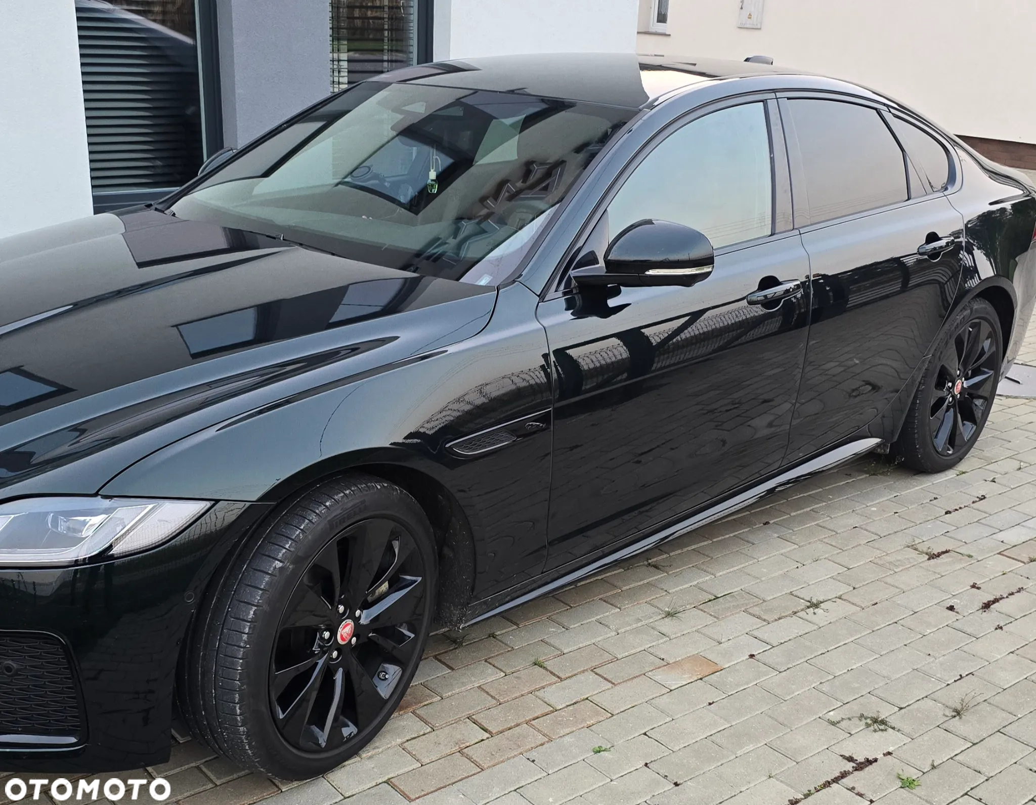 Jaguar XF 2.0 P250 R-Dynamic Black - 8