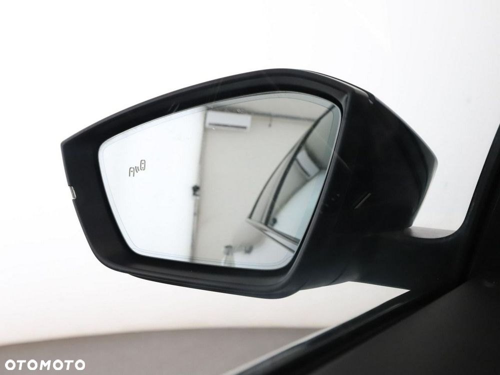 Skoda Superb 2.0 TDI DSG Sportline - 41