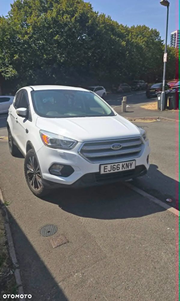 Ford Kuga - 9