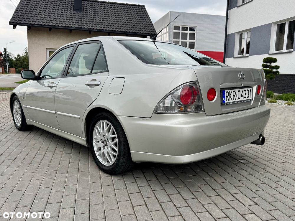 Lexus IS 200 - 11