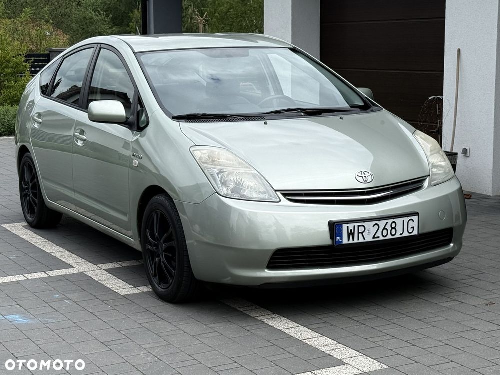 Toyota Prius 1.5 VVT-i Sol - 11