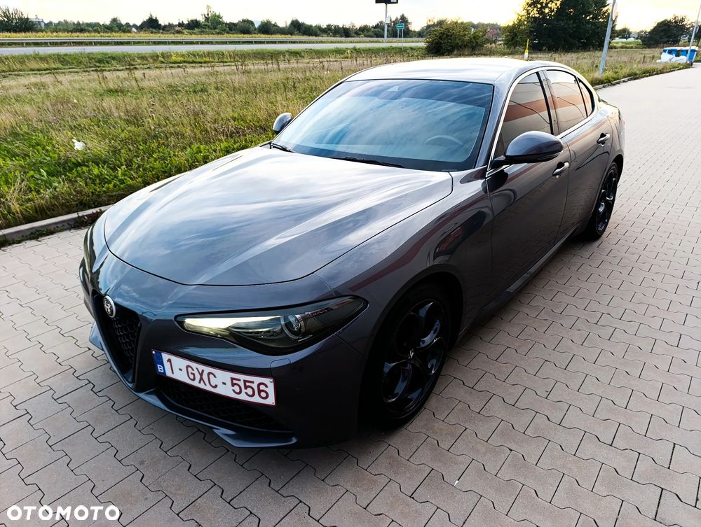 Alfa Romeo Giulia 2.2 Super - 25