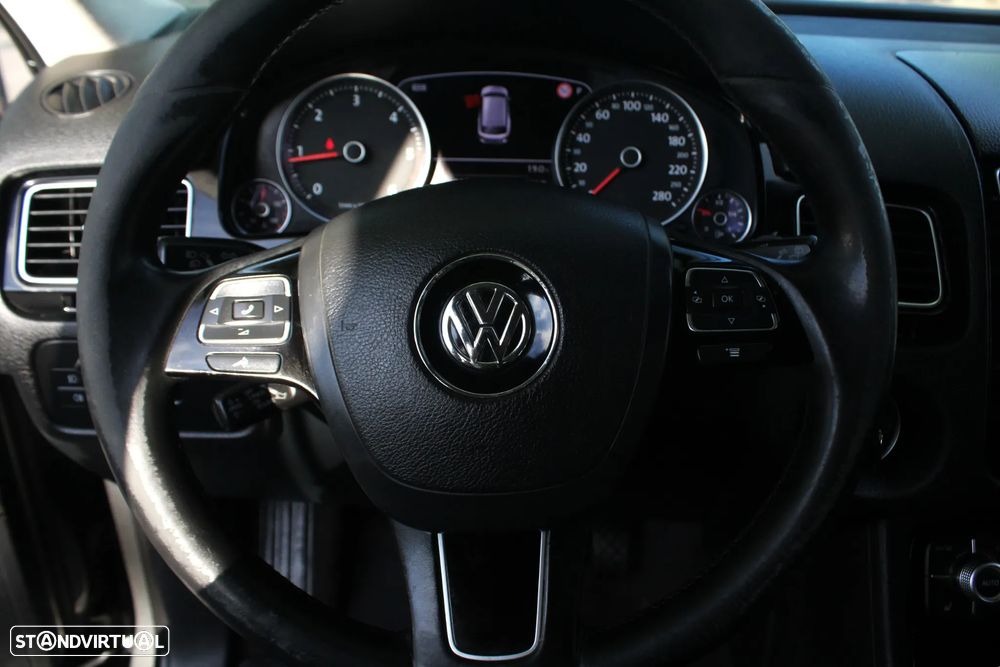 VW Touareg 3.0 TDI V6 - 53