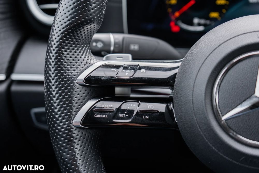 Mercedes-Benz E 300 de 9G-TRONIC AMG Line - 21