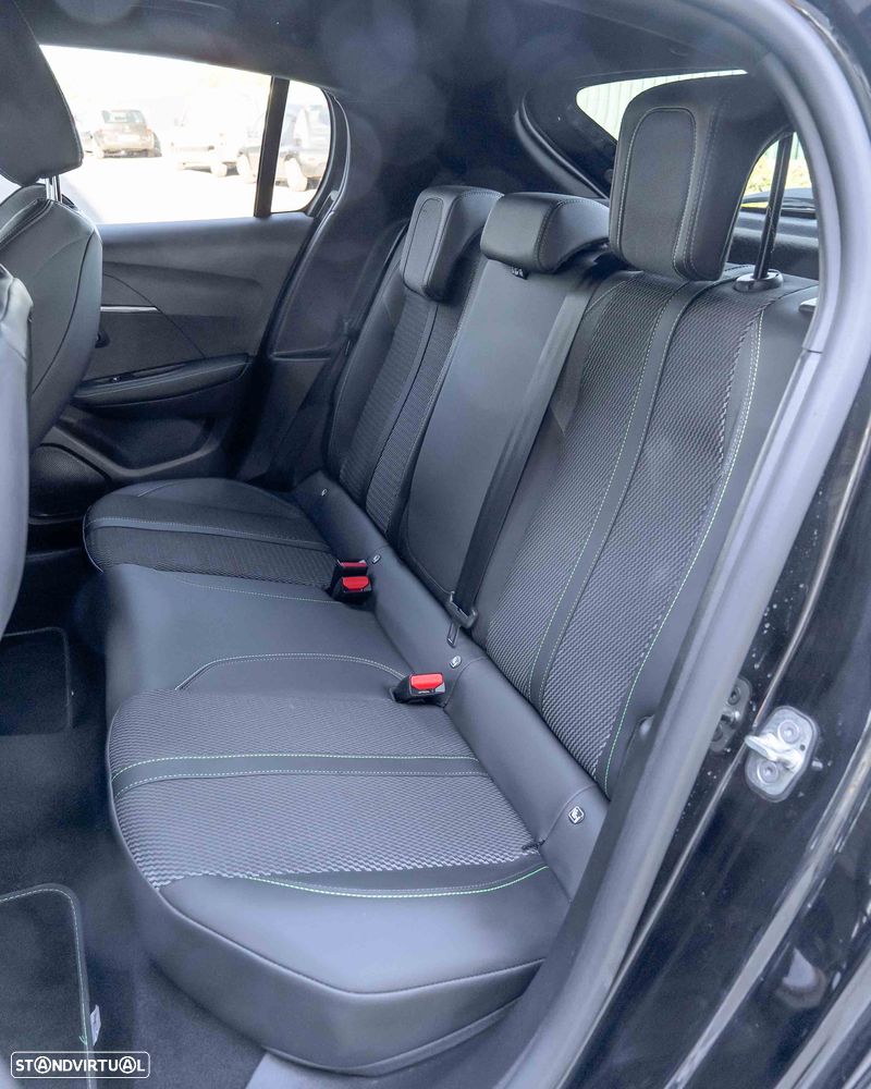 Peugeot 208 1.2 Hybrid GT e-DCS6 - 15