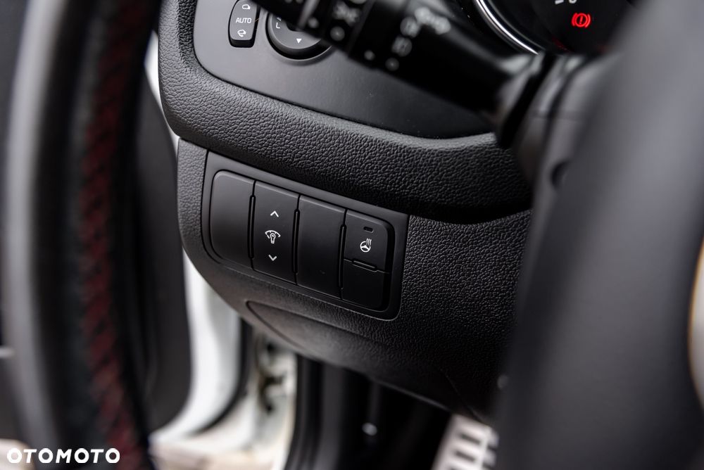 Kia Ceed 1.6 T-GDI GT L - 30