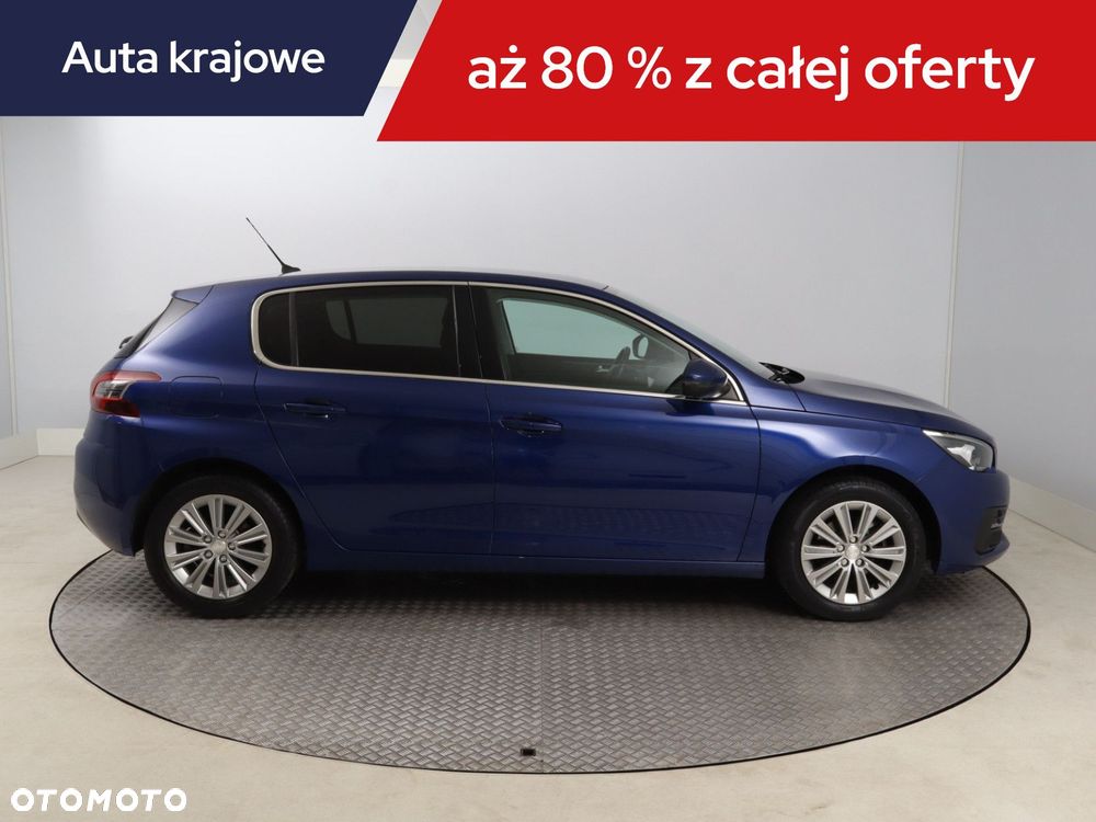 Peugeot 308 - 8