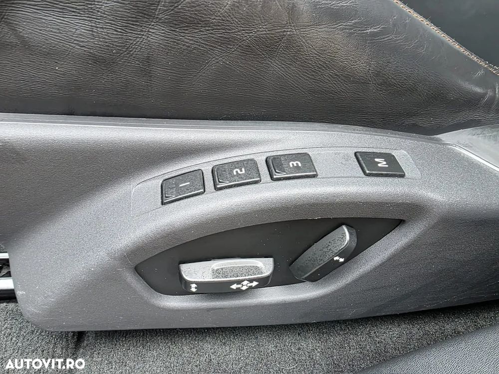 Volvo XC 60 D5 AWD Summum - 13
