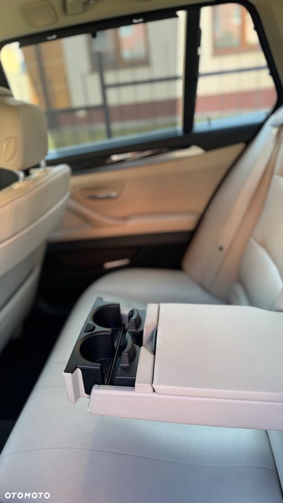 BMW Seria 5 520d Modern Line - 8